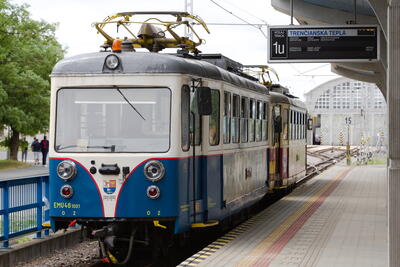 LH5 6121